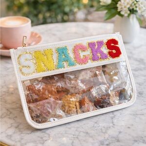 Snacks Clutch